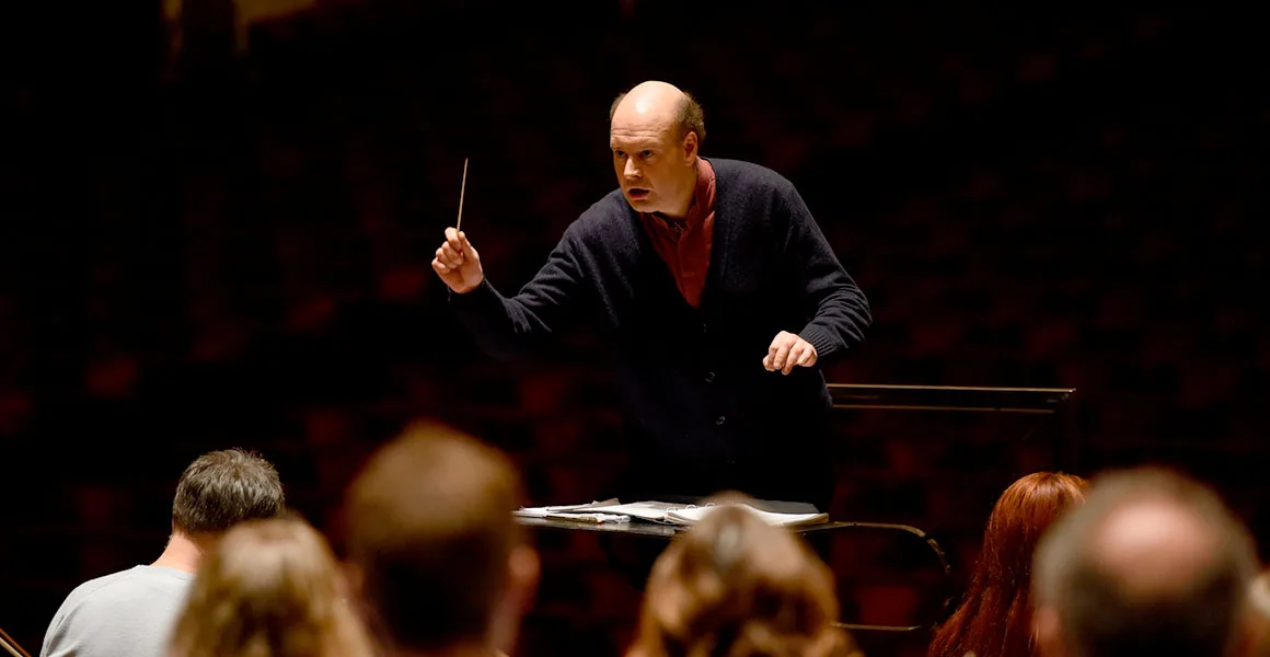 Stephen Layton rehearsing for the concert of 28 February 2015 (Pärt: Berliner Messe), Concertgebouw, Amsterdam. Arvo Pärt project